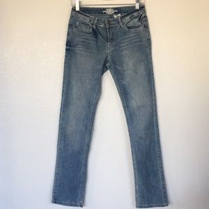NWOT Revolt size 5 Jeans